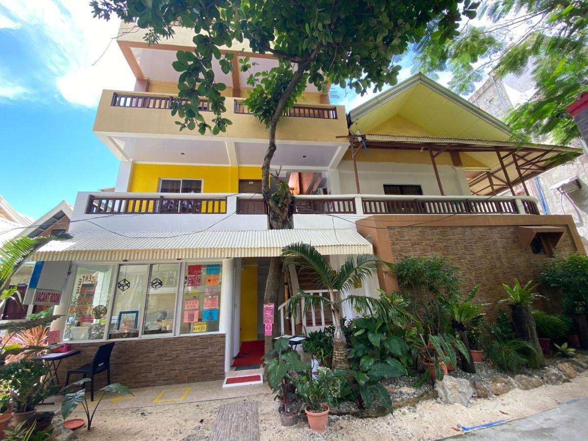Vicente Aguirre Rooms Boracay Island Екстер'єр фото