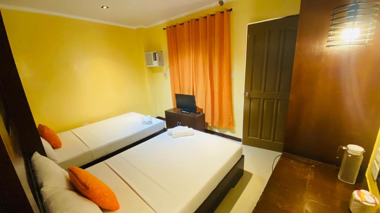 Vicente Aguirre Rooms Boracay Island Екстер'єр фото