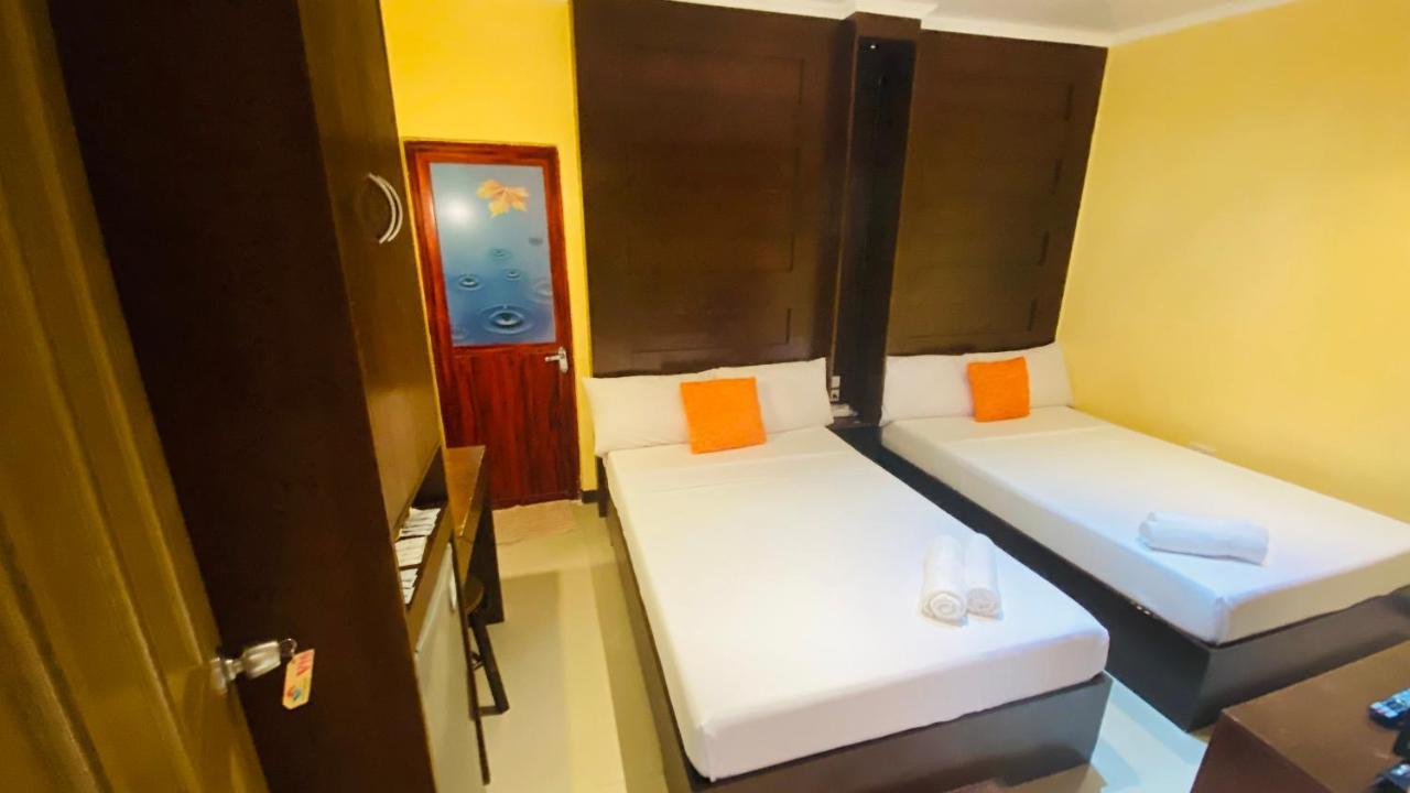 Vicente Aguirre Rooms Boracay Island Екстер'єр фото