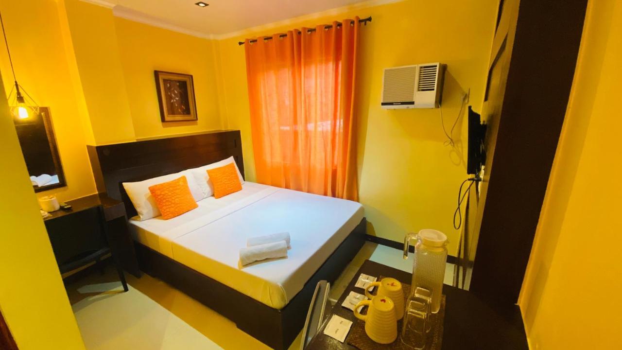 Vicente Aguirre Rooms Boracay Island Екстер'єр фото